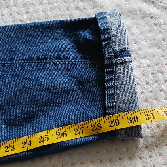 Vintage Levi 1991 501s Distressed Jeans Natural Fading size 31 -32 - Picture 8 of 15